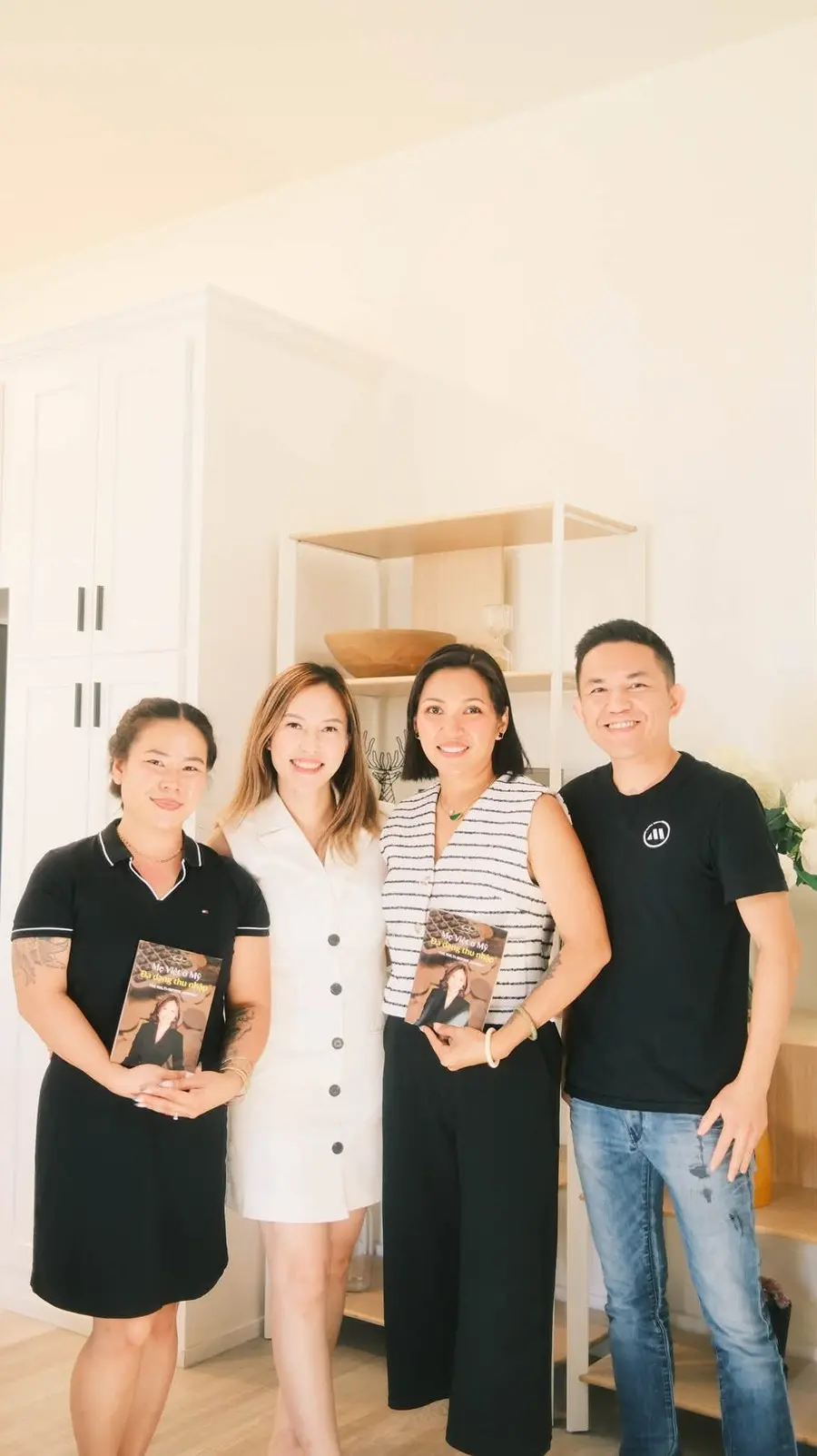 Sharing the Vietnamese entrepreneurship book with the community